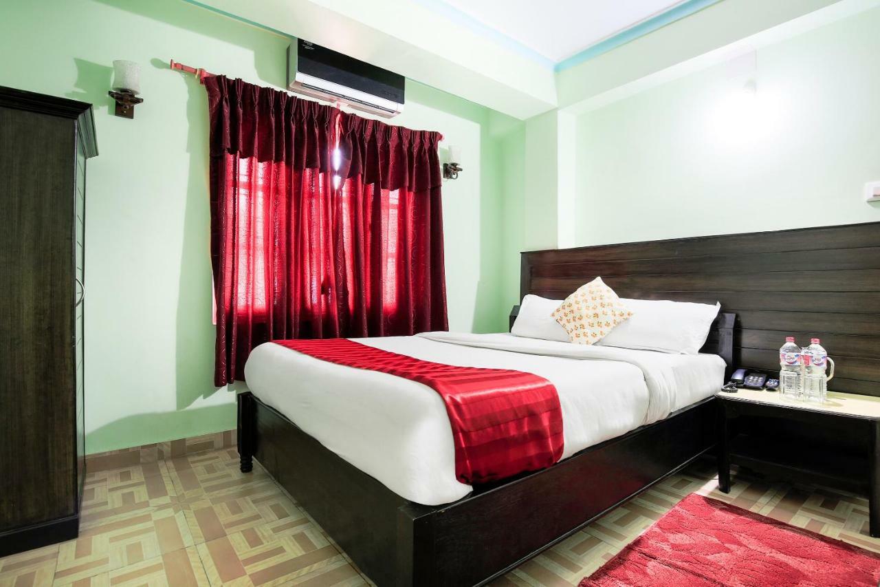 Hotel Rudrakshya Похара Екстериор снимка